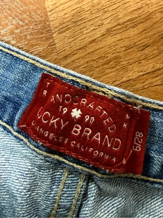 Lucky Brand Cut Off Denim Shorts Sz 6 Distressed Low Rise Y2K Festival Summer - Picture 2 of 4